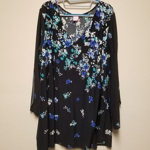Beautiful, Flowery Tunic 4X